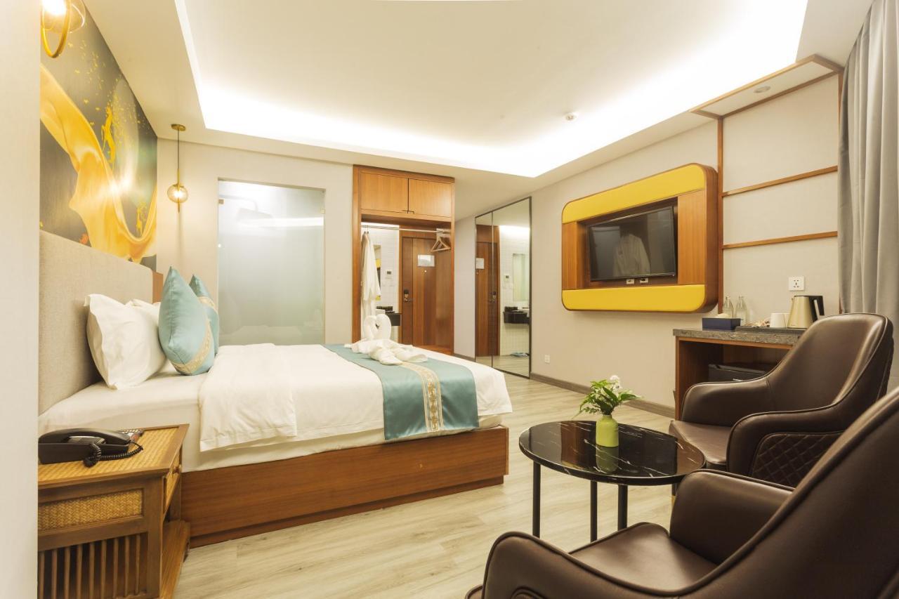 Thapae Twins Hotel Chiang Mai Exterior foto