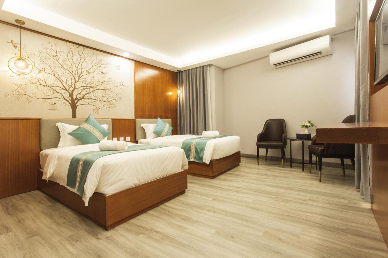 Thapae Twins Hotel Chiang Mai Exterior foto