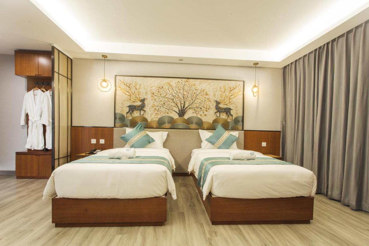 Thapae Twins Hotel Chiang Mai Exterior foto