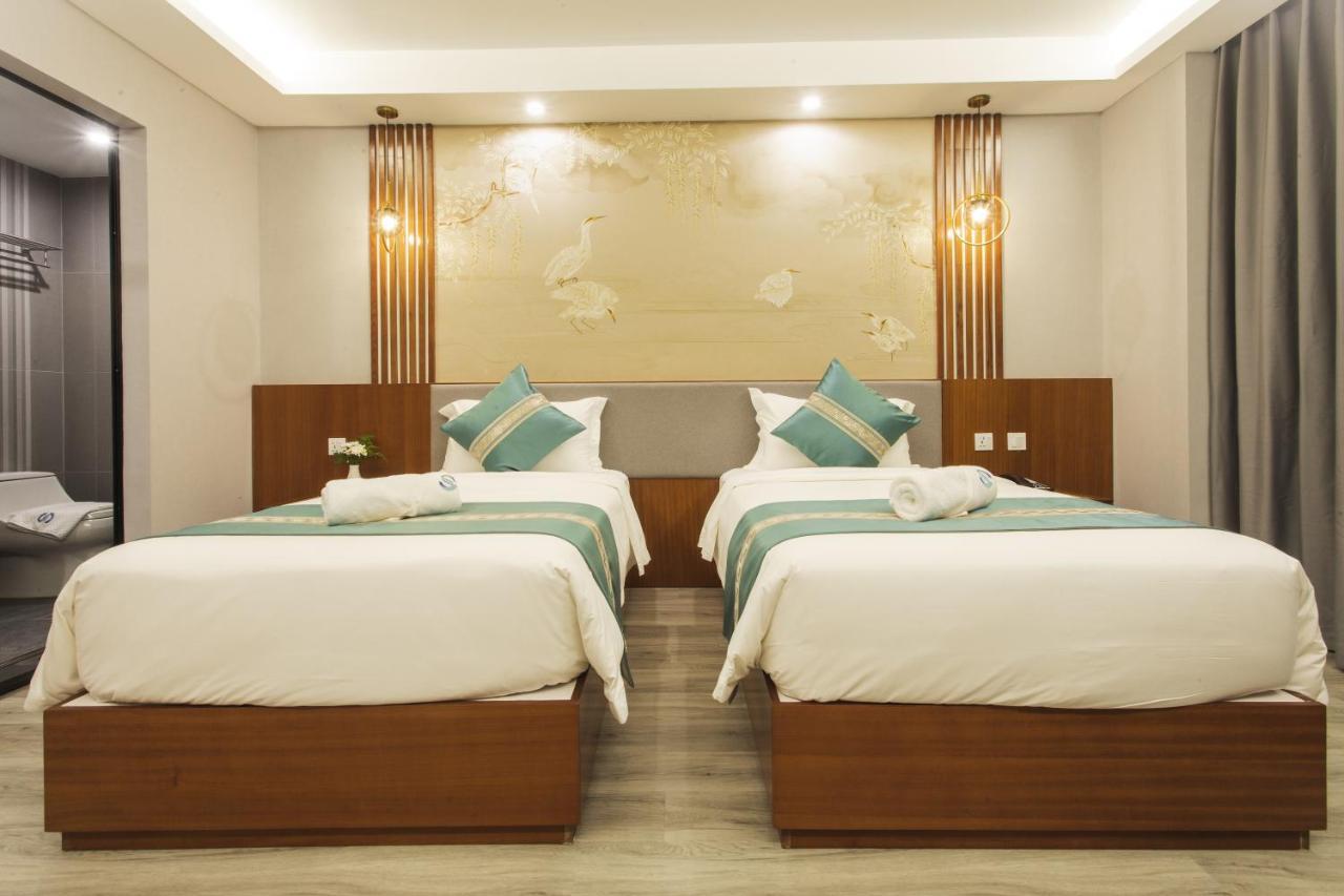 Thapae Twins Hotel Chiang Mai Exterior foto