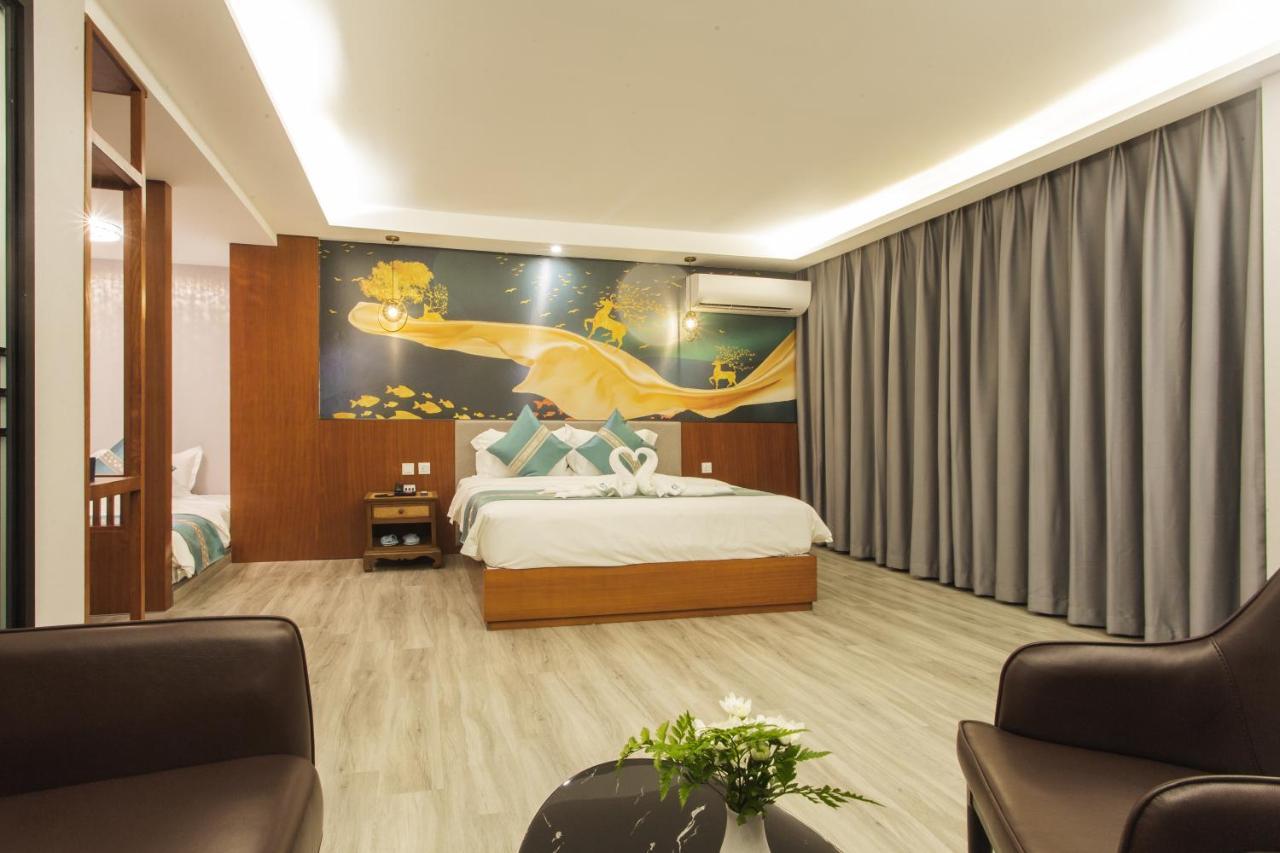 Thapae Twins Hotel Chiang Mai Exterior foto