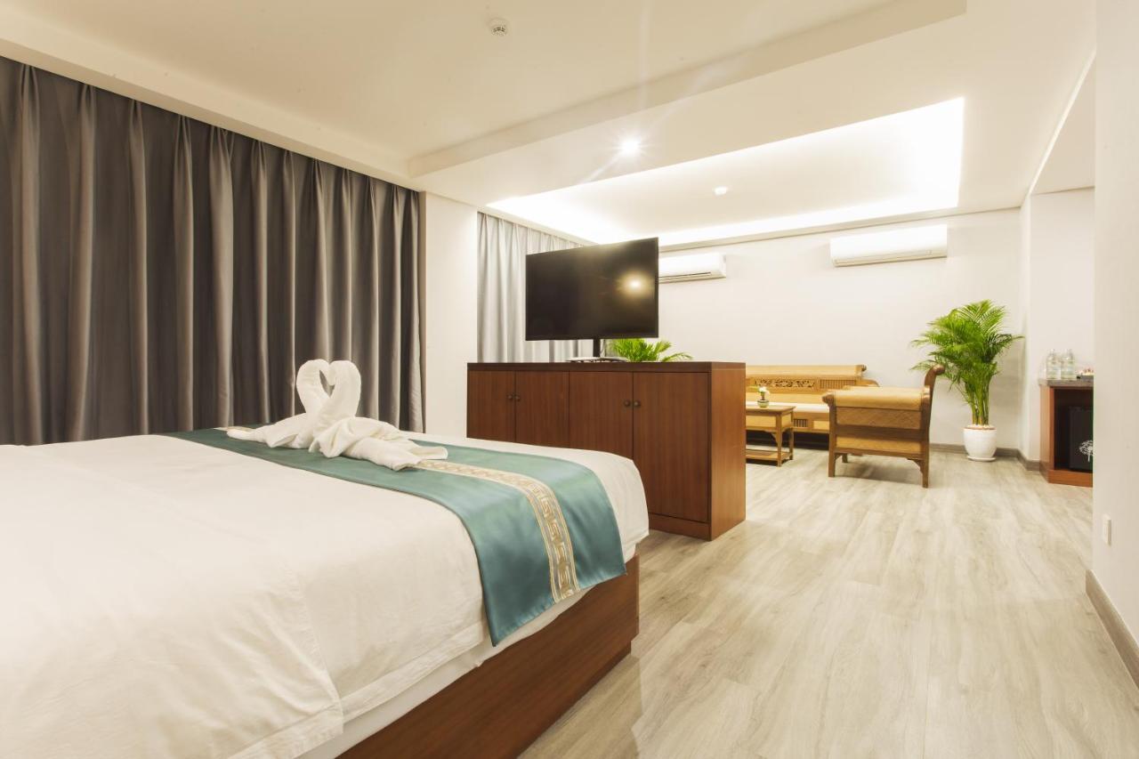 Thapae Twins Hotel Chiang Mai Exterior foto