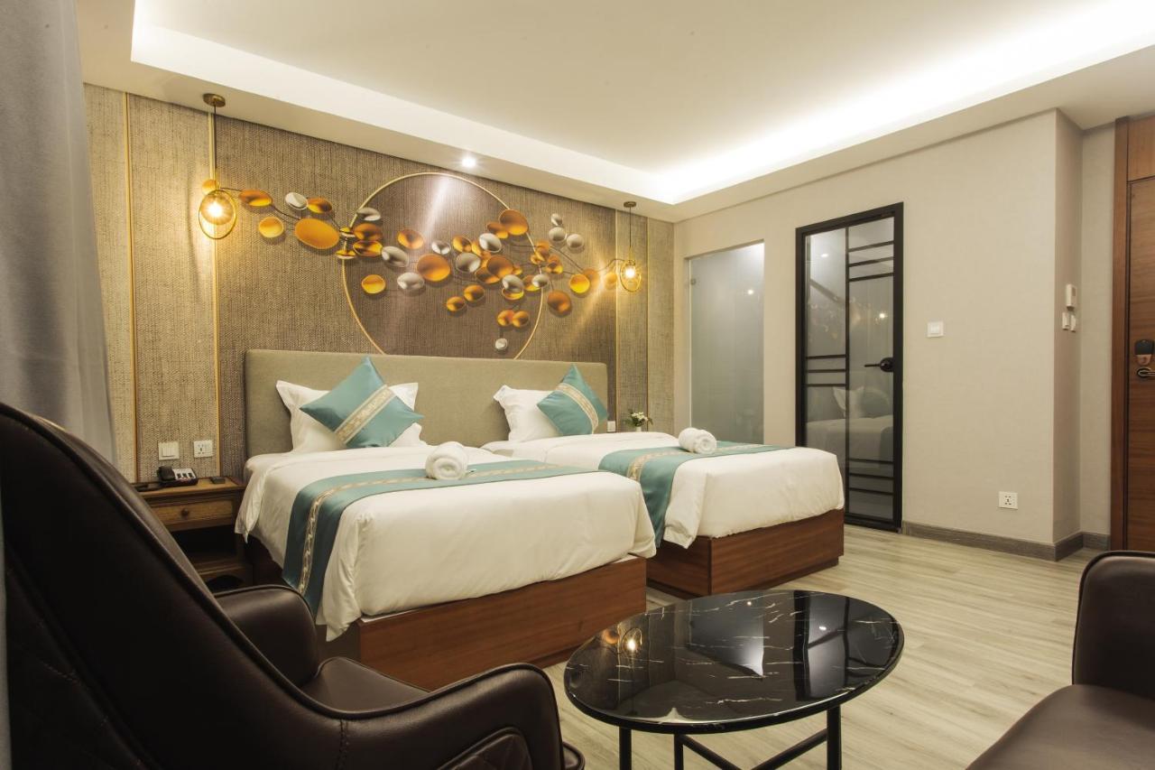 Thapae Twins Hotel Chiang Mai Exterior foto