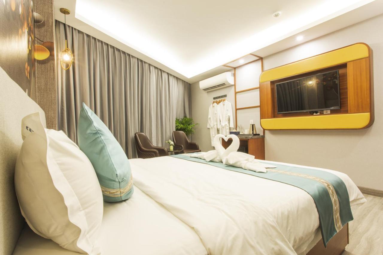 Thapae Twins Hotel Chiang Mai Exterior foto