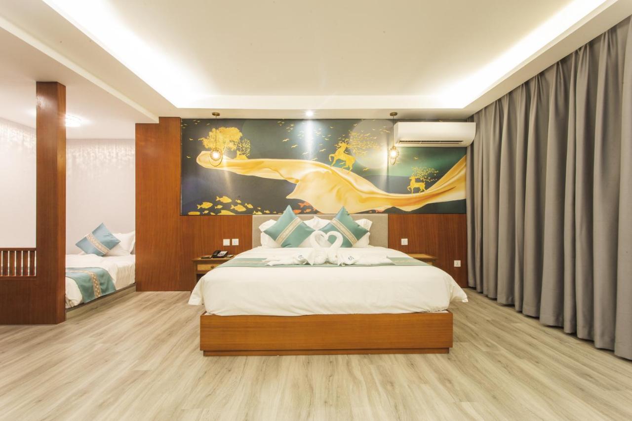 Thapae Twins Hotel Chiang Mai Exterior foto